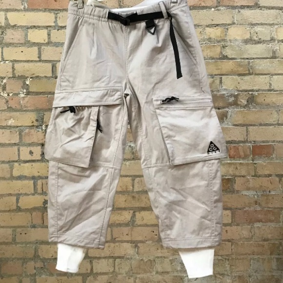 nike acg cargo moon particle